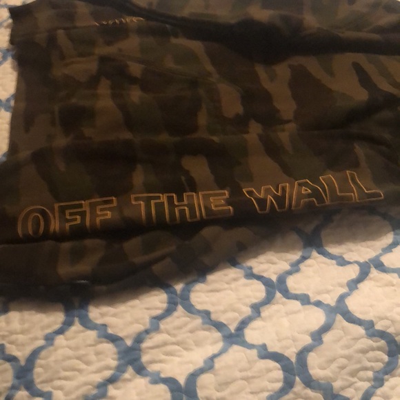 Vans Hoodie (Camo) (Small) - Picture 3 of 4